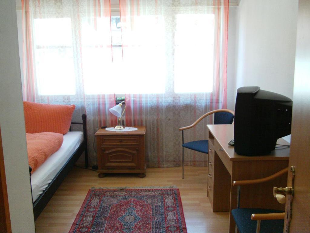 Hotel Martinsklause Meckesheim Стая снимка