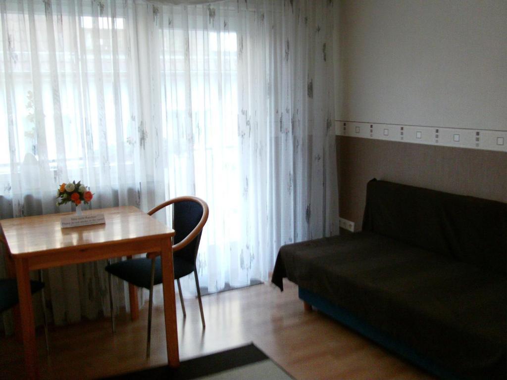 Hotel Martinsklause Meckesheim Стая снимка