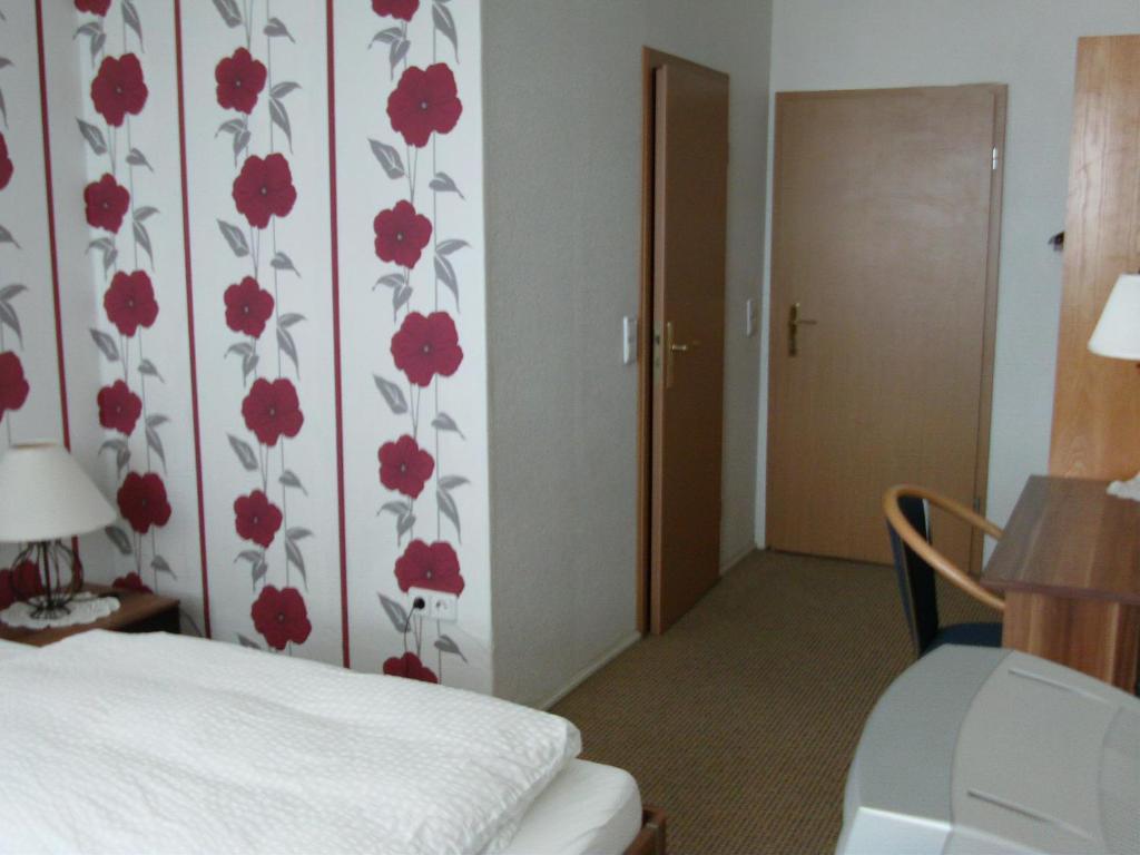 Hotel Martinsklause Meckesheim Стая снимка